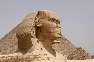 Memphis and its Necropolis – the Pyramid Fields from Giza to Dahshur